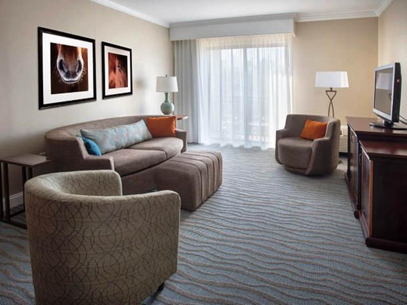 Отель Courtyard By Marriott Саратога-Спрингс Экстерьер фото